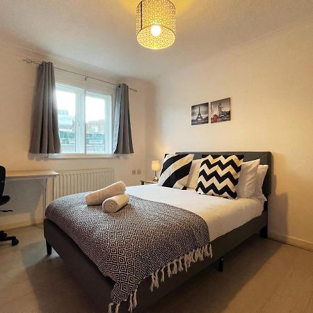 Jessica'S Place At Whitechapel Londen Buitenkant foto