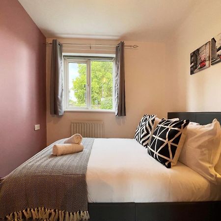 Jessica'S Place At Whitechapel Londen Buitenkant foto